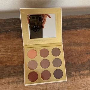PÜR Be your selfie eyeshadow pallet